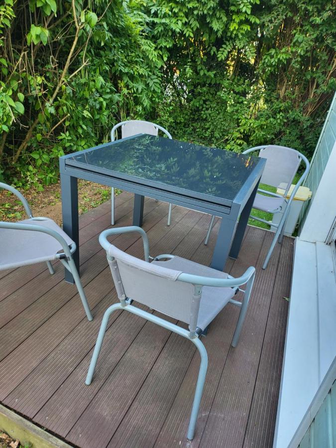 Maisonnette A 10Min De Disney Jossigny Exterior foto